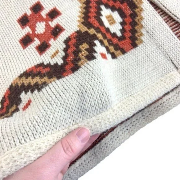 Vintage Knit 1970’s Latin Poncho Button Front Aztec Cape - Picture 7 of 7